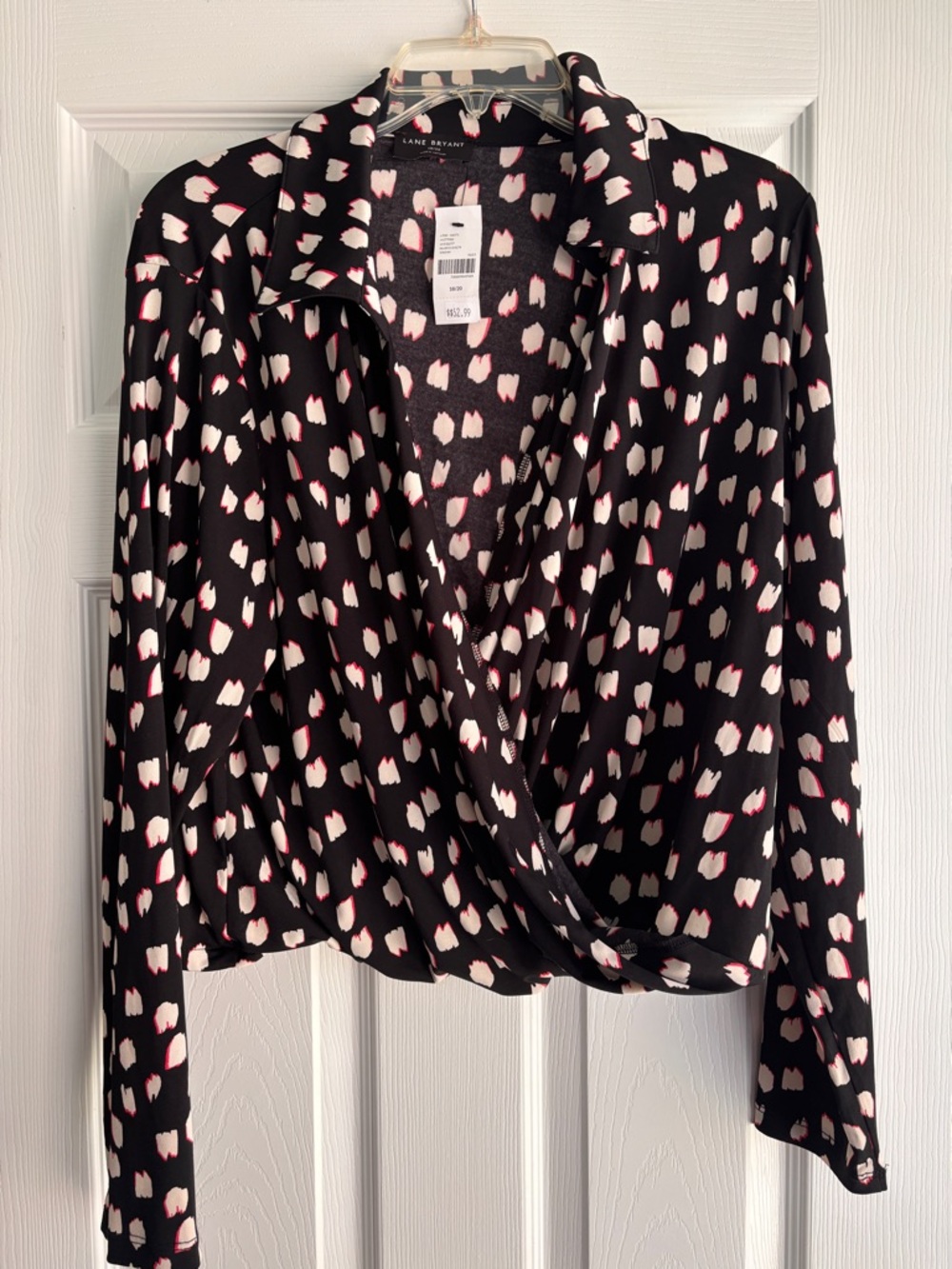 NWT Lane Bryant Classic Crop Collared Black/White Surplice Shirt Size 18-20 - Picture 2 of 8